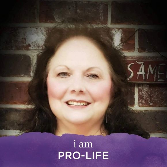 Meet your Posher, Janet - Picture 1 of 1